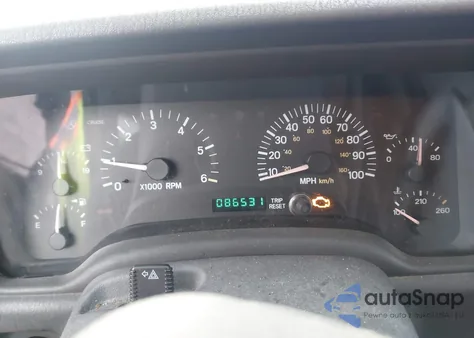 2001 Jeep Cherokee Sport z USA, uszkodzony, nr VIN 1J4FF48S51L628359